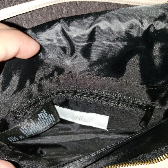 Purse - Picture 3 of 3